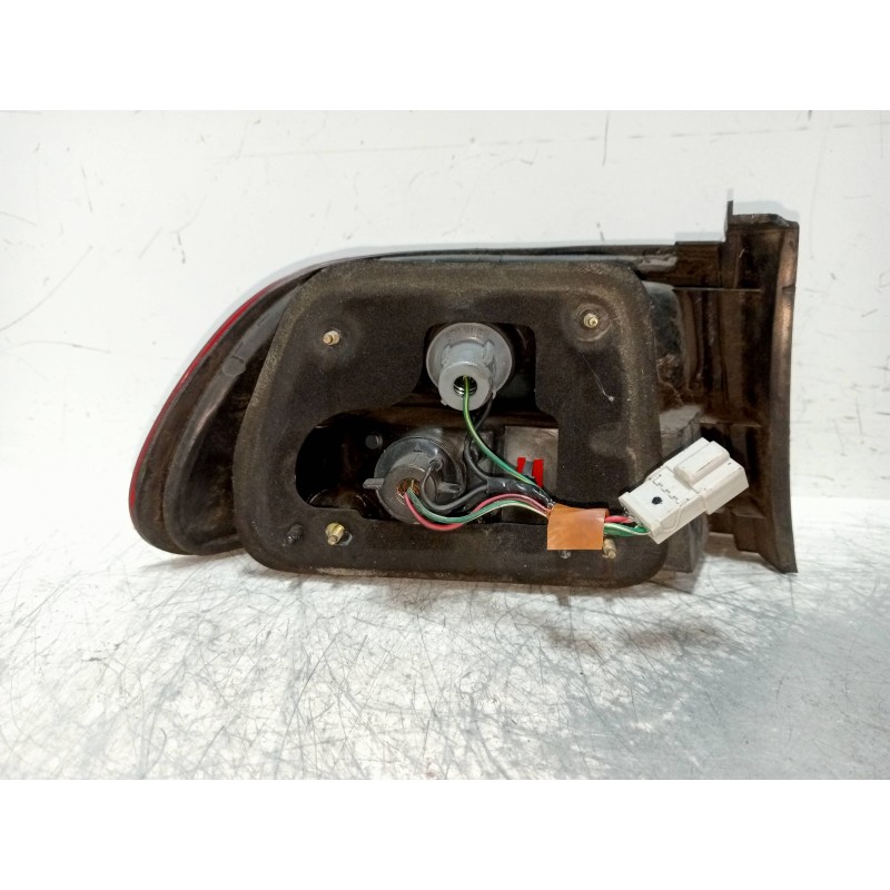 Recambio de piloto trasero derecho para honda civic berlina (eg/eh) 1.5 lsi 3 berlina (eg4) referencia OEM IAM   