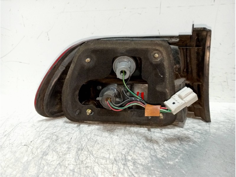 Recambio de piloto trasero derecho para honda civic berlina (eg/eh) 1.5 lsi 3 berlina (eg4) referencia OEM IAM   