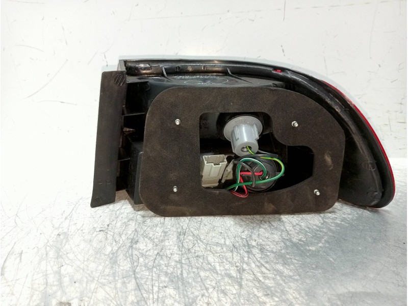 Recambio de piloto trasero izquierdo para honda civic berlina (eg/eh) 1.5 lsi 3 berlina (eg4) referencia OEM IAM   