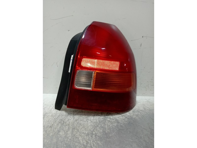 Recambio de piloto trasero derecho para honda civic berlina 3/4 (ej/ek) 1.5 ls vtec 3 berlina (ek3) referencia OEM IAM   