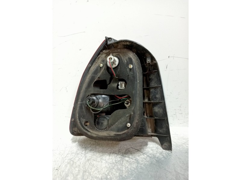 Recambio de piloto trasero derecho para honda civic berlina 3/4 (ej/ek) 1.5 ls vtec 3 berlina (ek3) referencia OEM IAM   