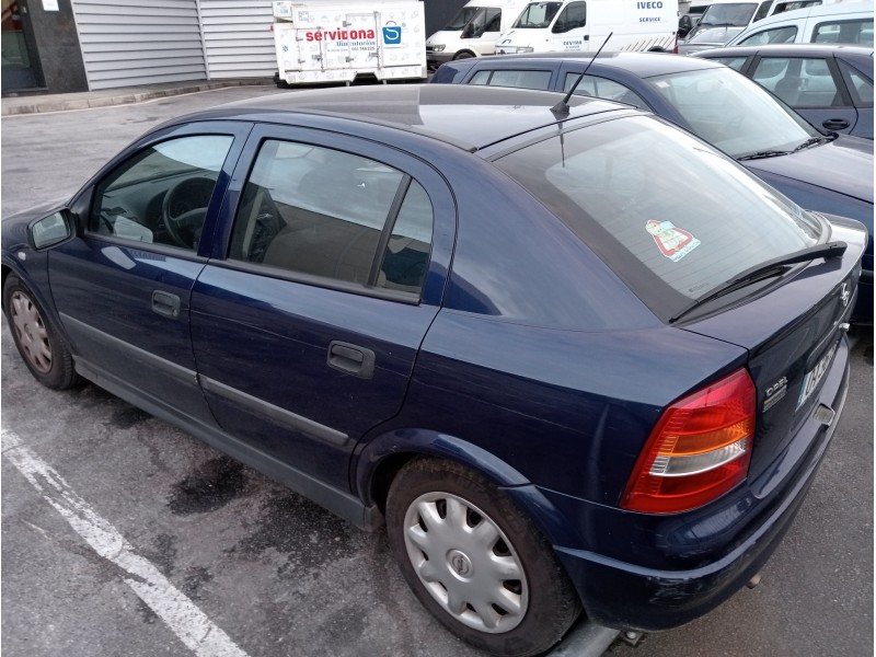 opel astra g berlina del año 2001