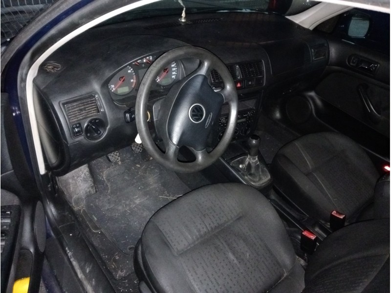 volkswagen golf iv berlina (1j1) del año 2002