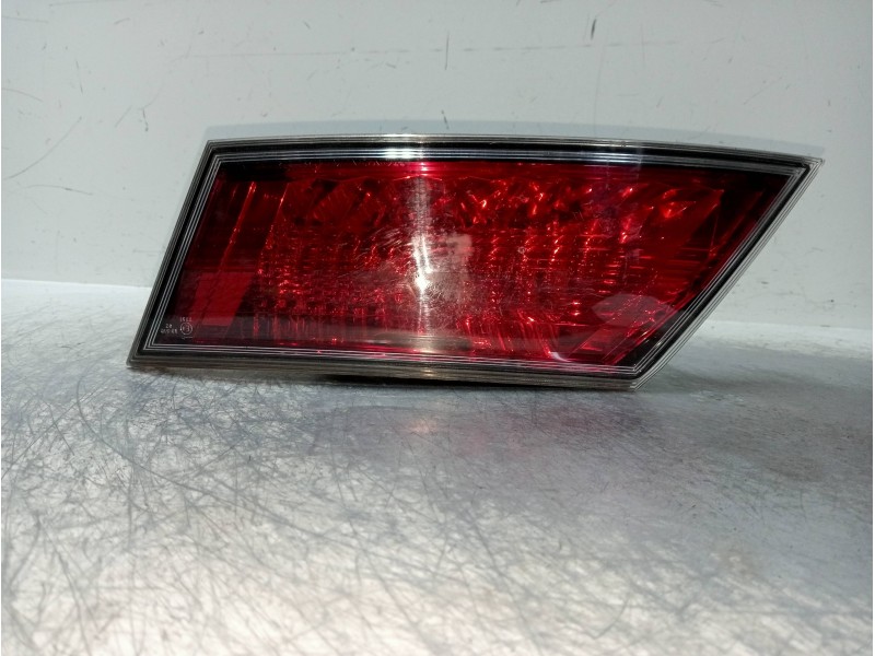 Recambio de piloto trasero derecho interior para honda civic berlina 5 (fk) 2.2 i-ctdi sport referencia OEM IAM   