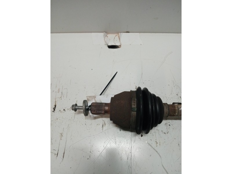 Recambio de transmision delantera izquierda para ford focus c-max (cap) ambiente (d) referencia OEM IAM   