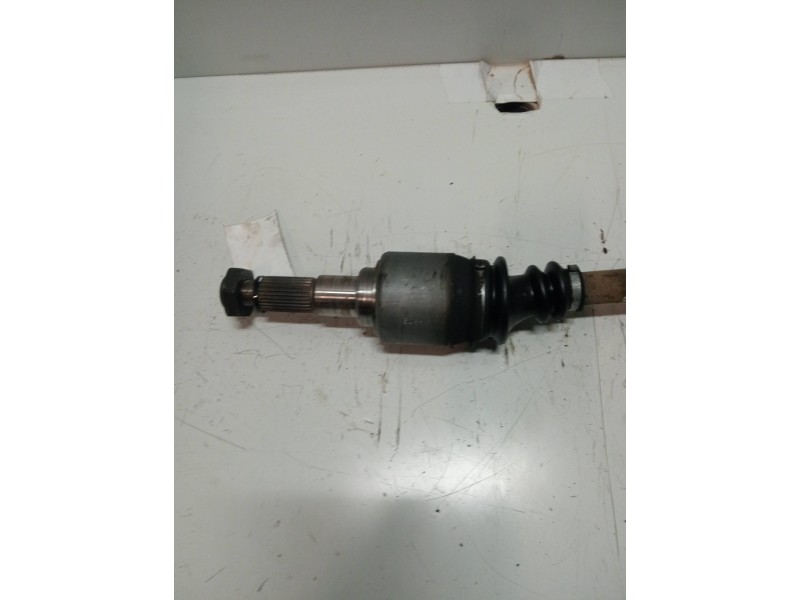 Recambio de transmision trasera izquierda para ford sierra turnier 2.0 cat referencia OEM IAM   