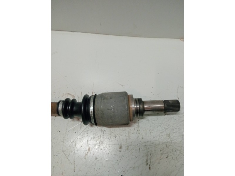 Recambio de transmision trasera izquierda para ford sierra turnier 2.0 cat referencia OEM IAM   