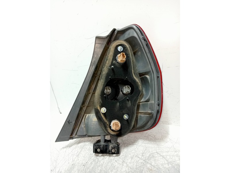 Recambio de piloto trasero izquierdo para honda jazz (gd1/5) 1.4 ls referencia OEM IAM   