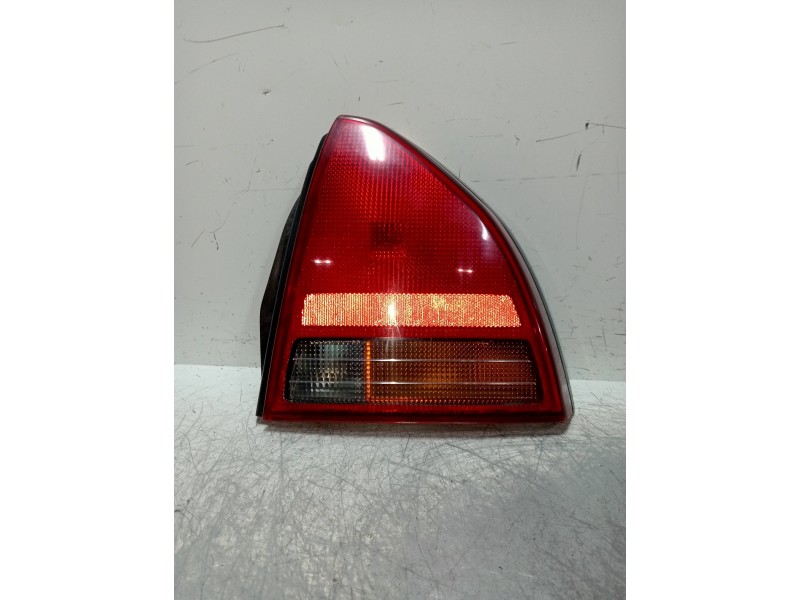 Recambio de piloto trasero derecho para honda prelude (bb1/2/3) 2.2 cat referencia OEM IAM   