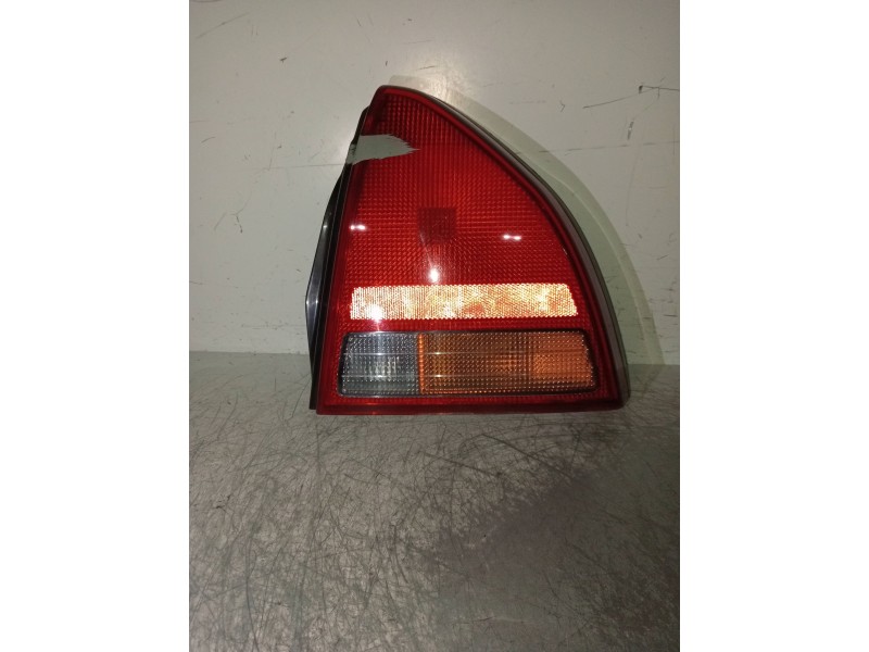 Recambio de piloto trasero derecho para honda prelude (bb1/2/3) referencia OEM IAM    Recambio de piloto trasero derecho para honda prelude (bb1/2/3) referencia OEM IAM