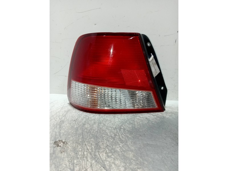 Recambio de piloto trasero izquierdo para hyundai accent (lc) 1.3 cat referencia OEM IAM   