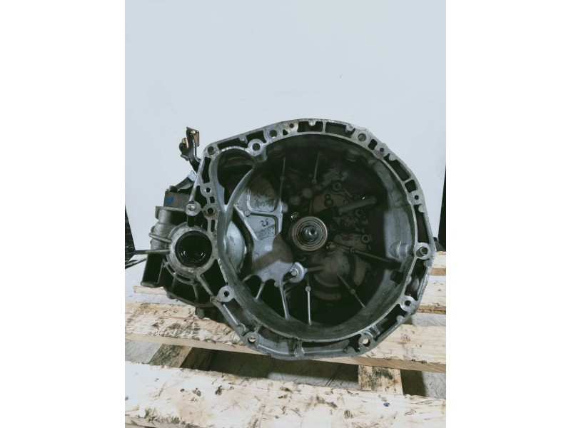 Recambio de caja cambios para nissan primera berlina (p12) acenta referencia OEM IAM ND0102 A001183 6V