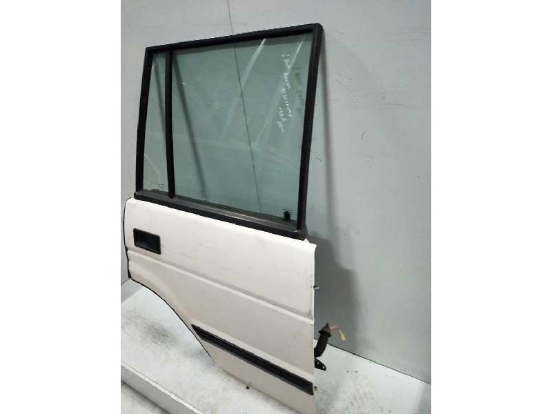 Recambio de puerta trasera derecha para land rover discovery (lt) referencia OEM IAM   