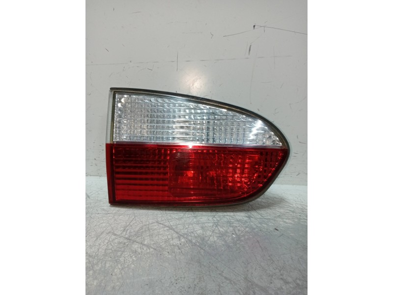 Recambio de piloto trasero izquierdo interior para hyundai h 1 2.5 turbodiesel referencia OEM IAM   