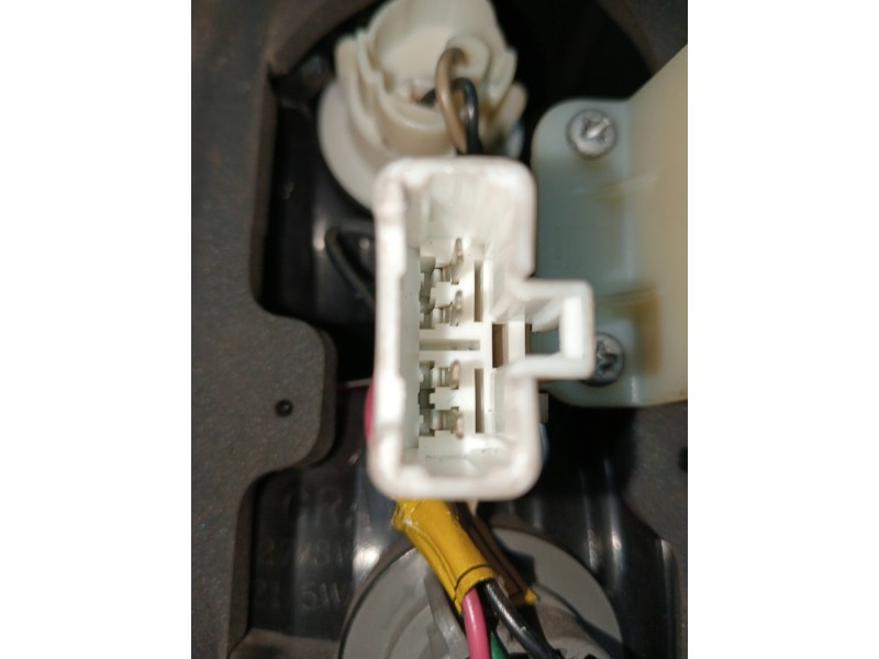 Recambio de piloto trasero izquierdo para hyundai h 1 2.5 turbodiesel referencia OEM IAM   