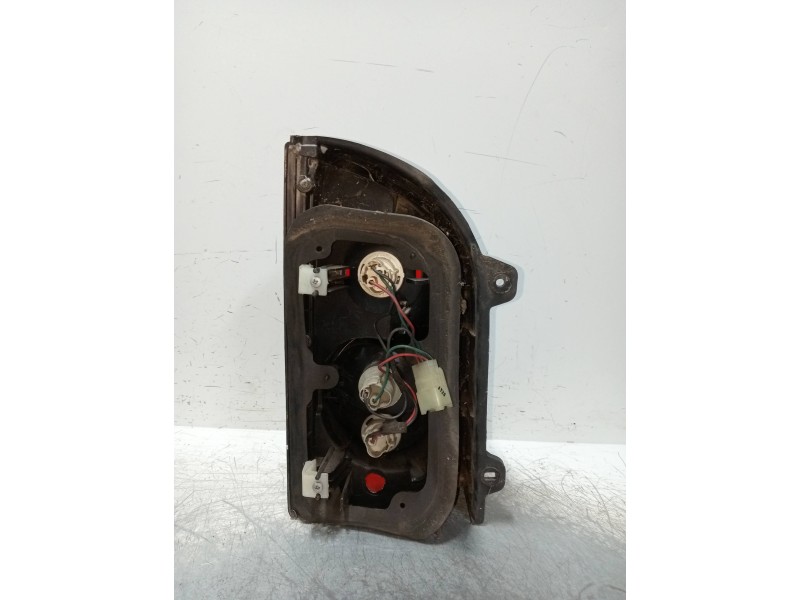 Recambio de piloto trasero derecho para hyundai h 100 2.5 d referencia OEM IAM   