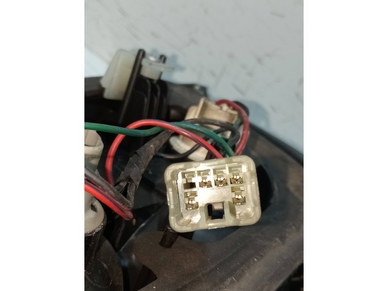 Recambio de piloto trasero derecho para hyundai h 100 2.5 d referencia OEM IAM   