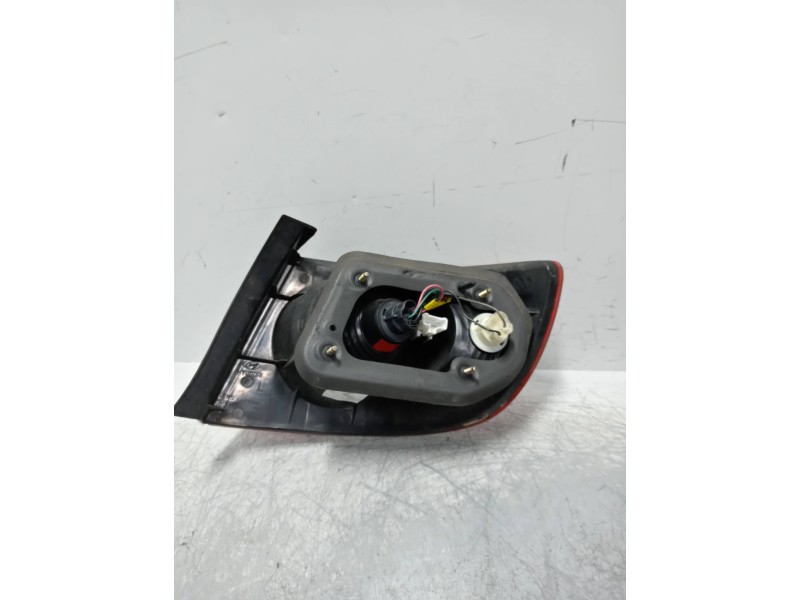 Recambio de piloto trasero izquierdo para hyundai elantra (xd) 1.6 16v cat referencia OEM IAM   