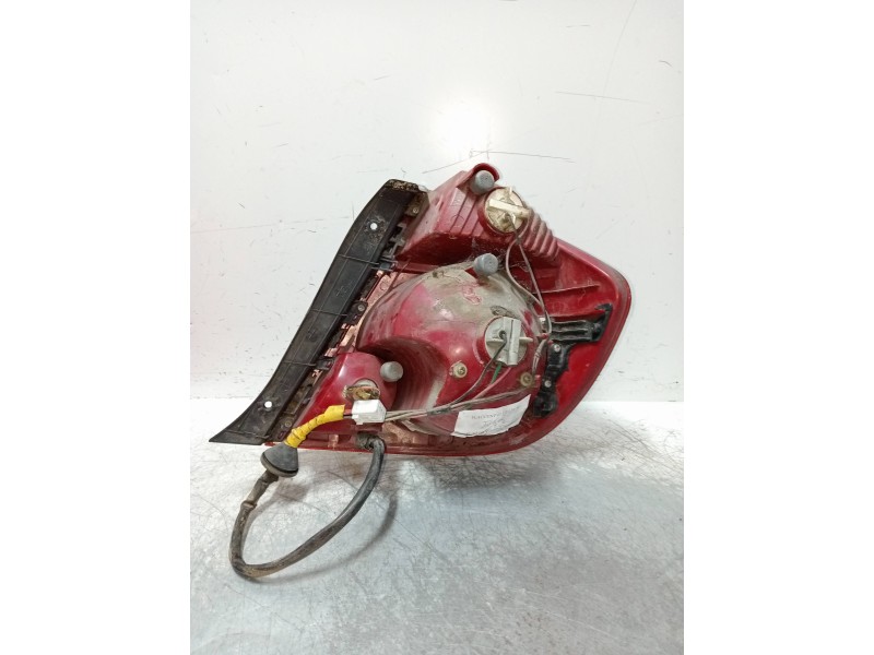 Recambio de piloto trasero izquierdo para hyundai accent (lc) 1.3 cat referencia OEM IAM   