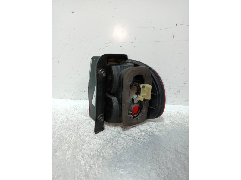 Recambio de piloto trasero izquierdo para hyundai h 1 2.5 turbodiesel referencia OEM IAM   