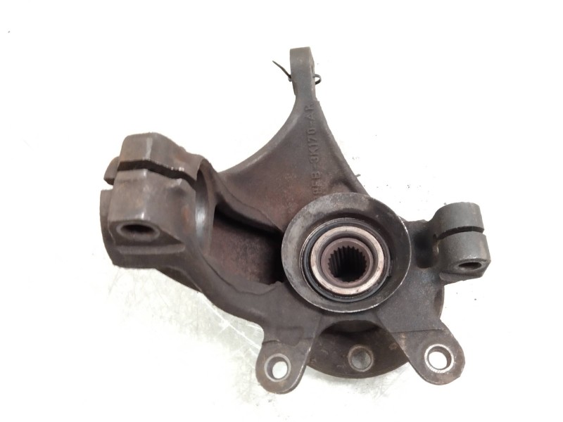 Recambio de mangueta delantera derecha para ford fiesta berl./courier 1.8 referencia OEM IAM   