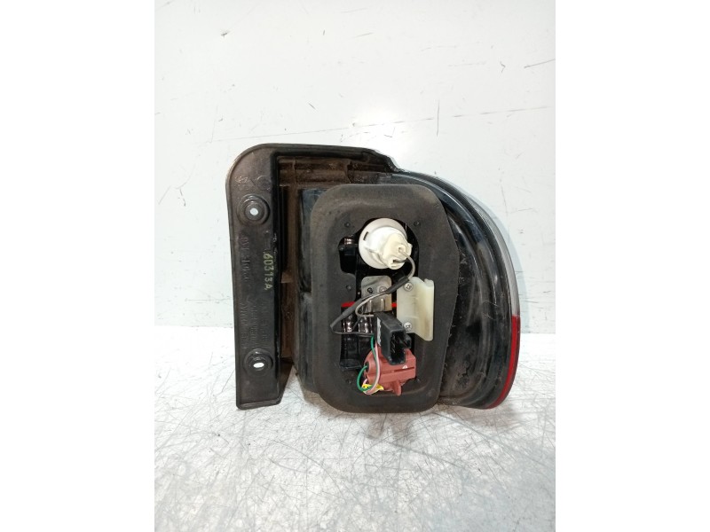 Recambio de piloto trasero izquierdo para hyundai h 1 h 1 furg.caja cerr.c. puerta referencia OEM IAM   