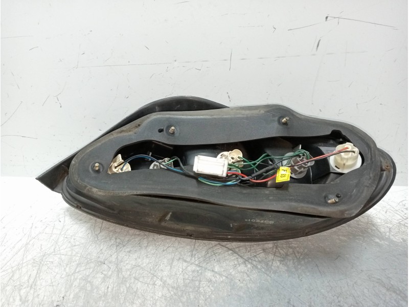 Recambio de piloto trasero izquierdo para hyundai lantra familiar (rd) 1.9 diesel cat referencia OEM IAM   