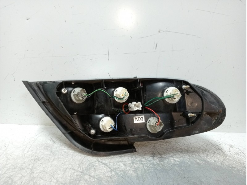 Recambio de piloto trasero derecho para hyundai lantra berlina (rd) 1.6 cat referencia OEM IAM   