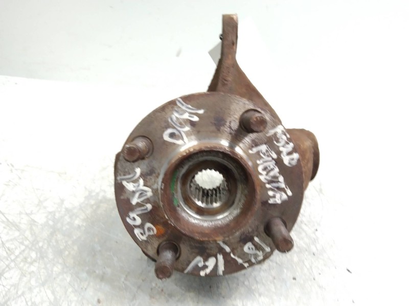 Recambio de mangueta delantera izquierda para ford fiesta berl./courier 1.8 referencia OEM IAM   