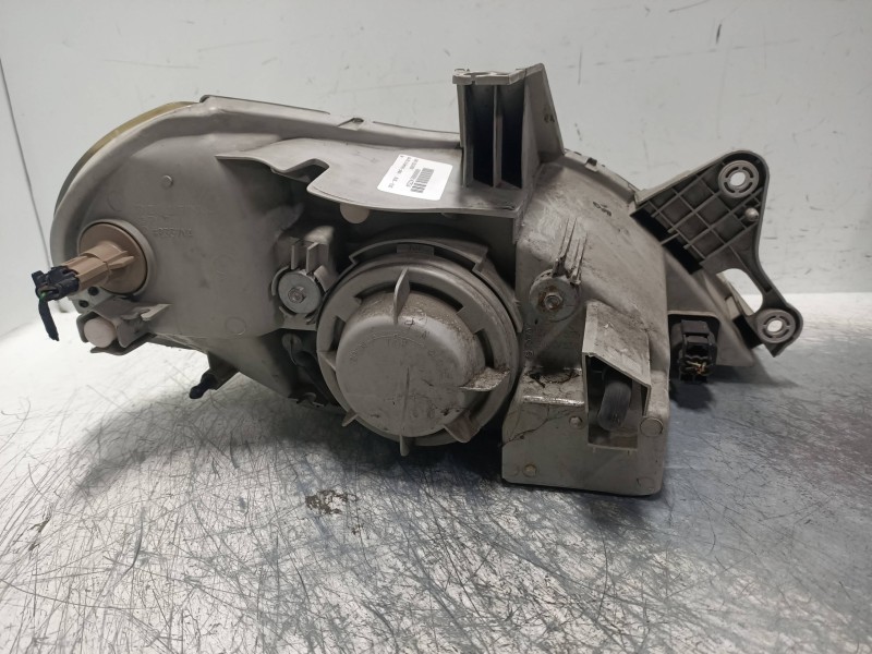 Recambio de faro izquierdo para kia rio ls berlina (5-ptas.) referencia OEM IAM   