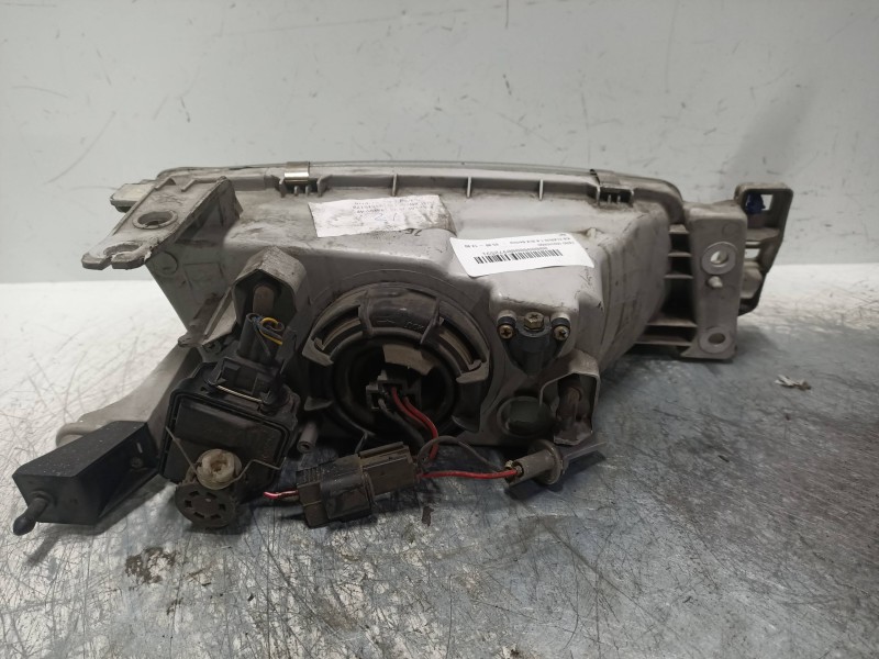 Recambio de faro izquierdo para kia clarus 1.8 slx berlina referencia OEM IAM   