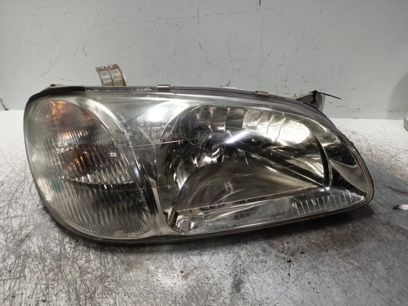 Recambio de faro derecho para kia carnival referencia OEM IAM   