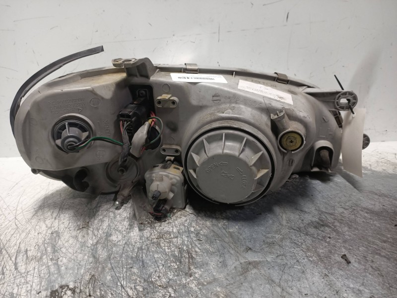 Recambio de faro izquierdo para kia carnival referencia OEM IAM   