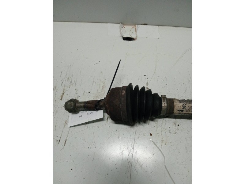 Recambio de transmision delantera izquierda para peugeot 206 berlina x-line refri referencia OEM IAM 9630768280   Recambio de transmision delantera izquierda para peugeot 206 berlina x-line refri referencia OEM IAM 9630768280