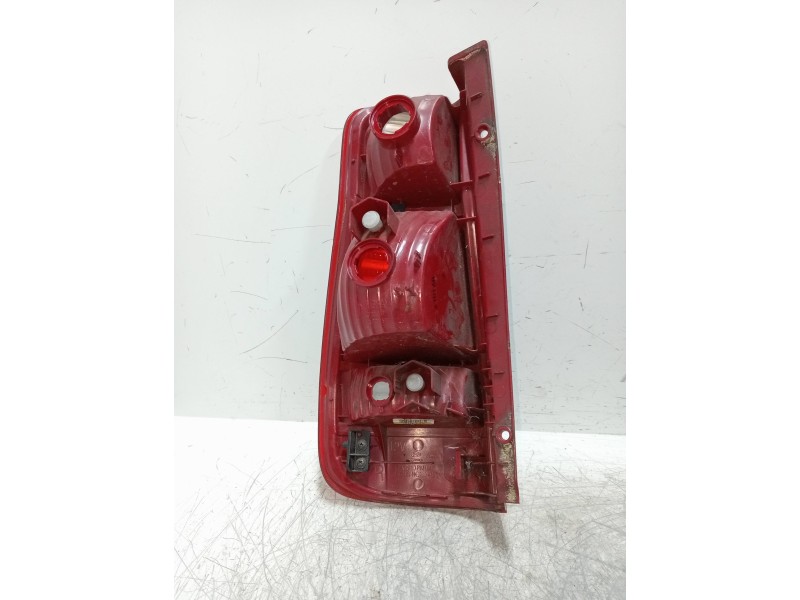 Recambio de piloto trasero derecho para hyundai matrix (fc) 1.5 crdi 16v gls referencia OEM IAM 9240217610  