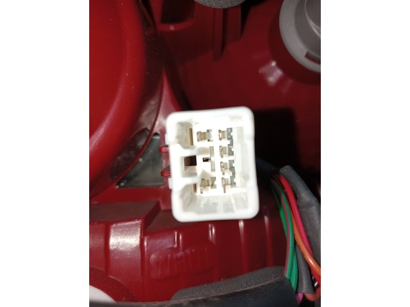 Recambio de piloto trasero derecho para hyundai sonata (y4) 2.0i 16v gls (2002) referencia OEM IAM 924023D010  