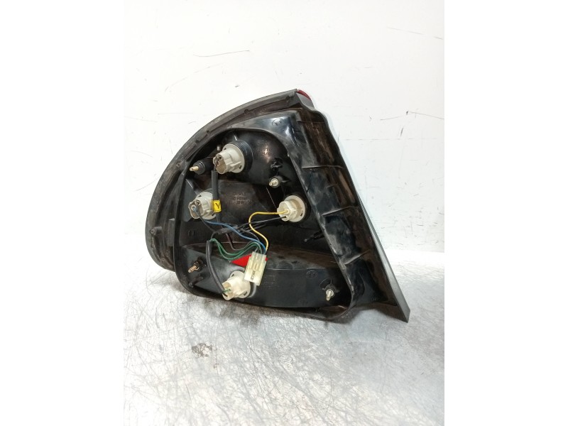 Recambio de piloto trasero derecho para hyundai sonata (y3) 2.0 16v cat referencia OEM IAM   