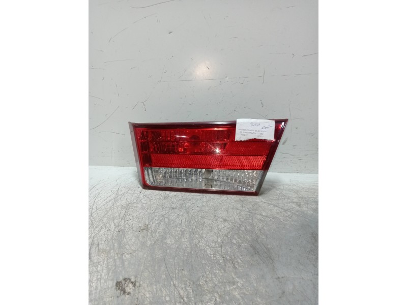 Recambio de piloto trasero derecho interior para hyundai sonata (nf) 2.0 crdi comfort i referencia OEM IAM   