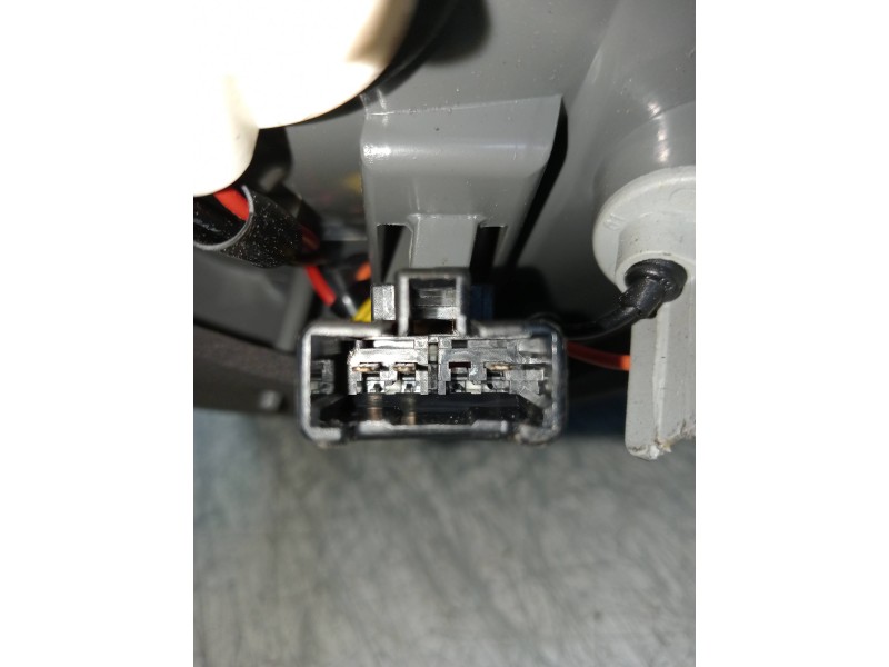 Recambio de piloto trasero derecho interior para hyundai sonata (nf) 2.0 crdi comfort i referencia OEM IAM   