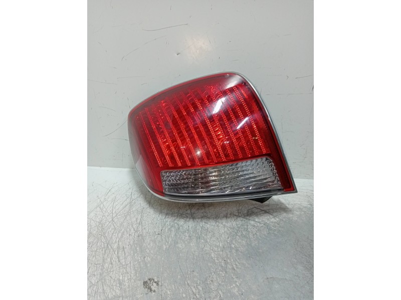 Recambio de piloto trasero derecho para hyundai xg 3.5 v6 gls referencia OEM IAM   