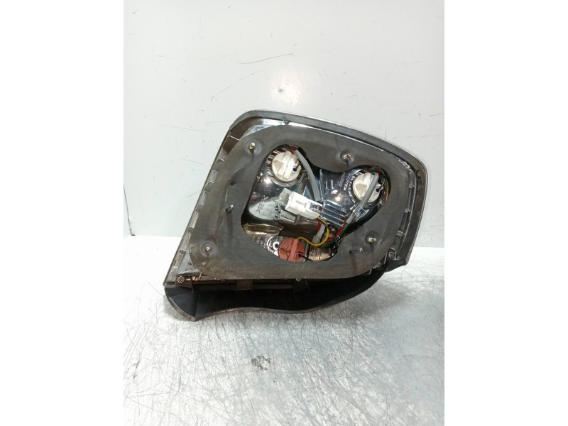 Recambio de piloto trasero derecho para hyundai xg 3.5 v6 gls referencia OEM IAM   