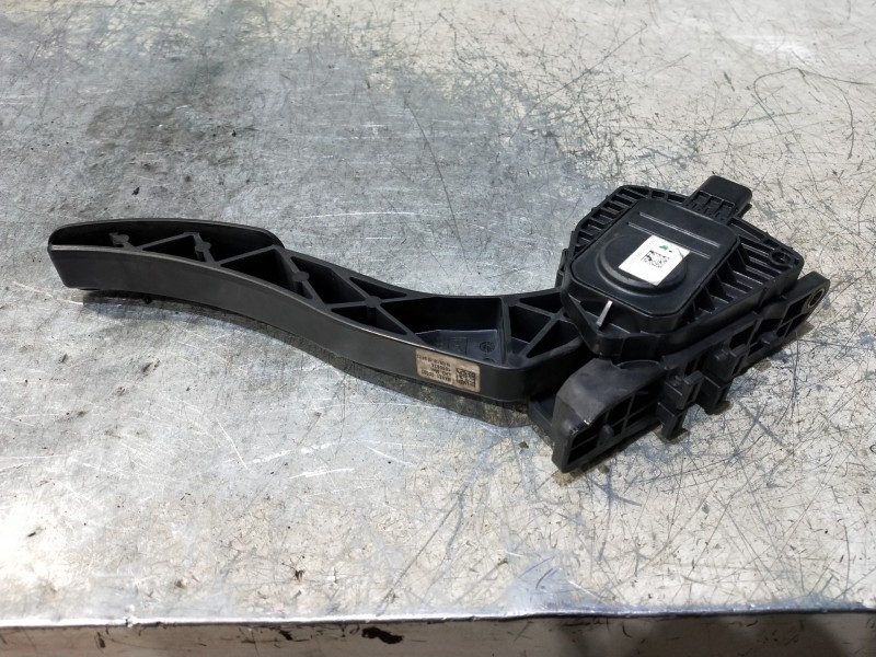 Recambio de potenciometro pedal para ford mondeo lim. trend referencia OEM IAM 9F836GT8UC  