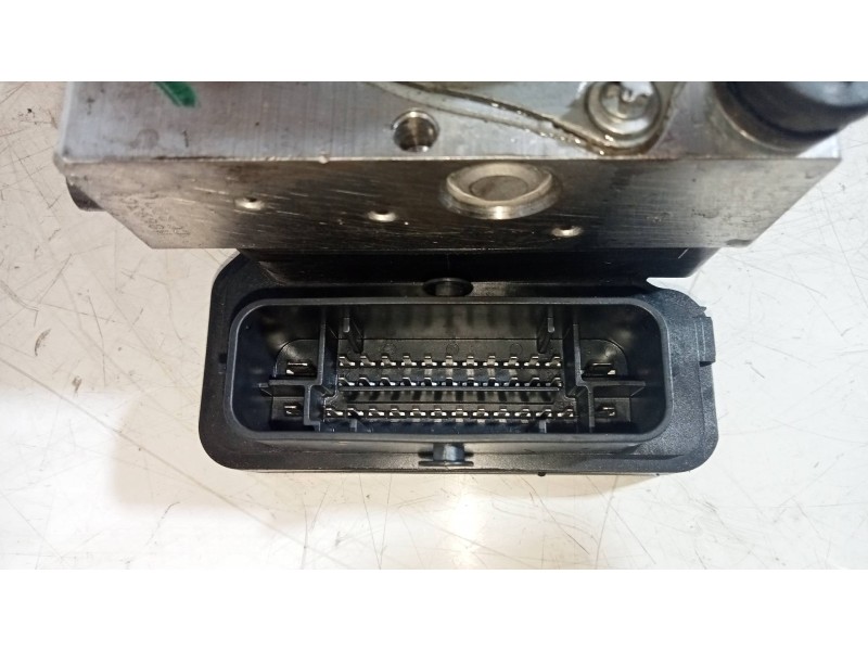Recambio de abs para renault captur helly hansen referencia OEM IAM 476605492R 0265243683 
