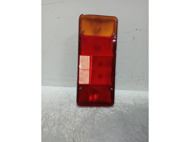 Recambio de piloto trasero derecho para iveco daily caja cerrada (1999 =>) 29 - l 11 caja cerrada referencia OEM IAM    Recambio de piloto trasero derecho para iveco daily caja cerrada (1999 =>) 29 - l 11 caja cerrada referencia OEM IAM