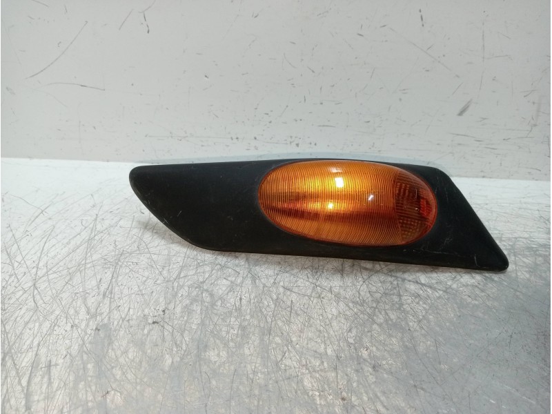 Recambio de piloto lateral derecho para iveco daily caja cerrada (1999 =>) 2.8 diesel cat referencia OEM IAM   