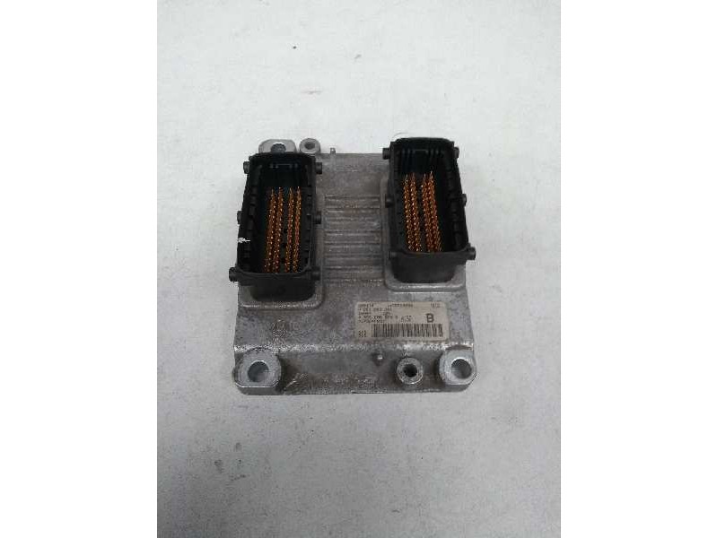 Recambio de centralita motor uce para fiat idea (135) 1.4 referencia OEM IAM 0261208204 00552088500 
