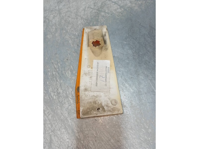 Recambio de piloto delantero izquierdo para chrysler jeep cherokee (xj) 2.1 turbodiesel referencia OEM IAM   