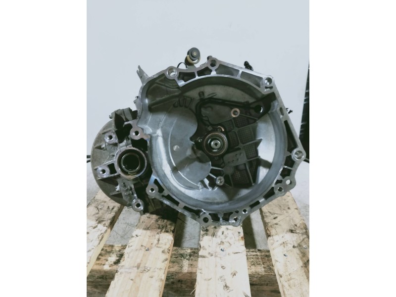 Recambio de caja cambios para opel astra j lim. 4türig business referencia OEM IAM M320MDE 8350NA5 415 2967B66 6V