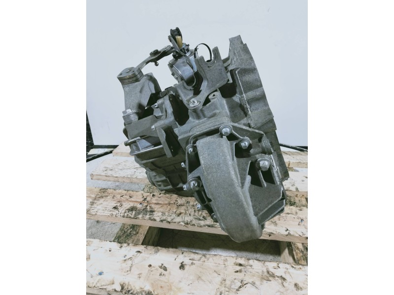 Recambio de caja cambios para opel astra j lim. 4türig business referencia OEM IAM M320MDE 8350NA5 415 2967B66 6V