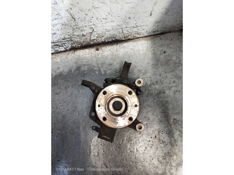 Recambio de mangueta delantera derecha para renault captur helly hansen referencia OEM IAM   